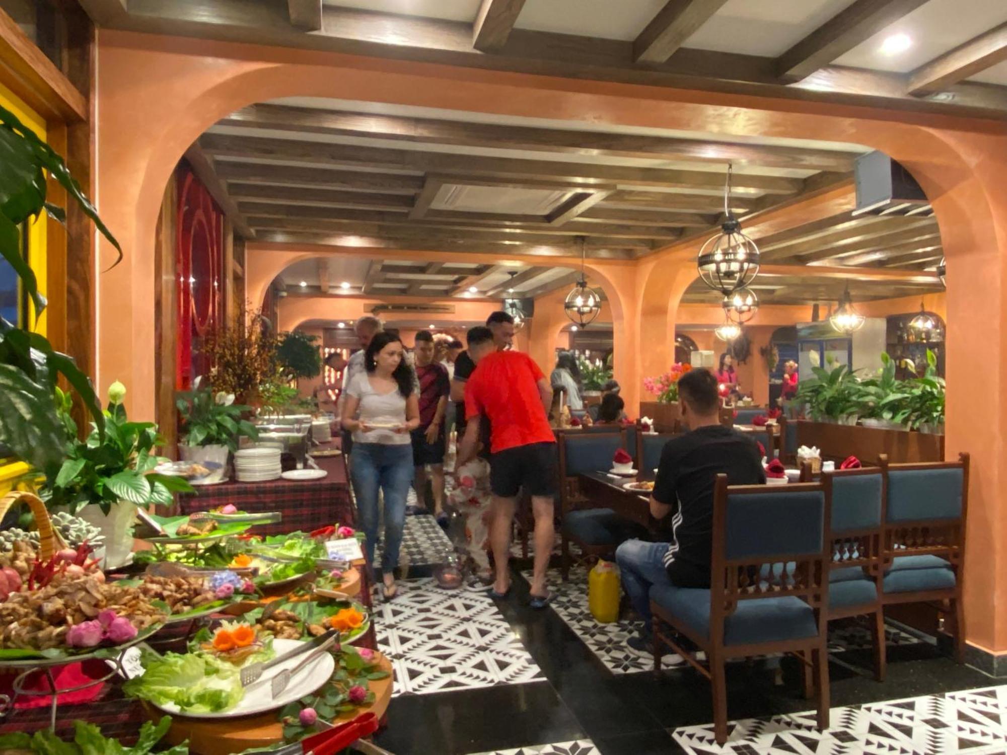 Hoteldesapa Luaran gambar