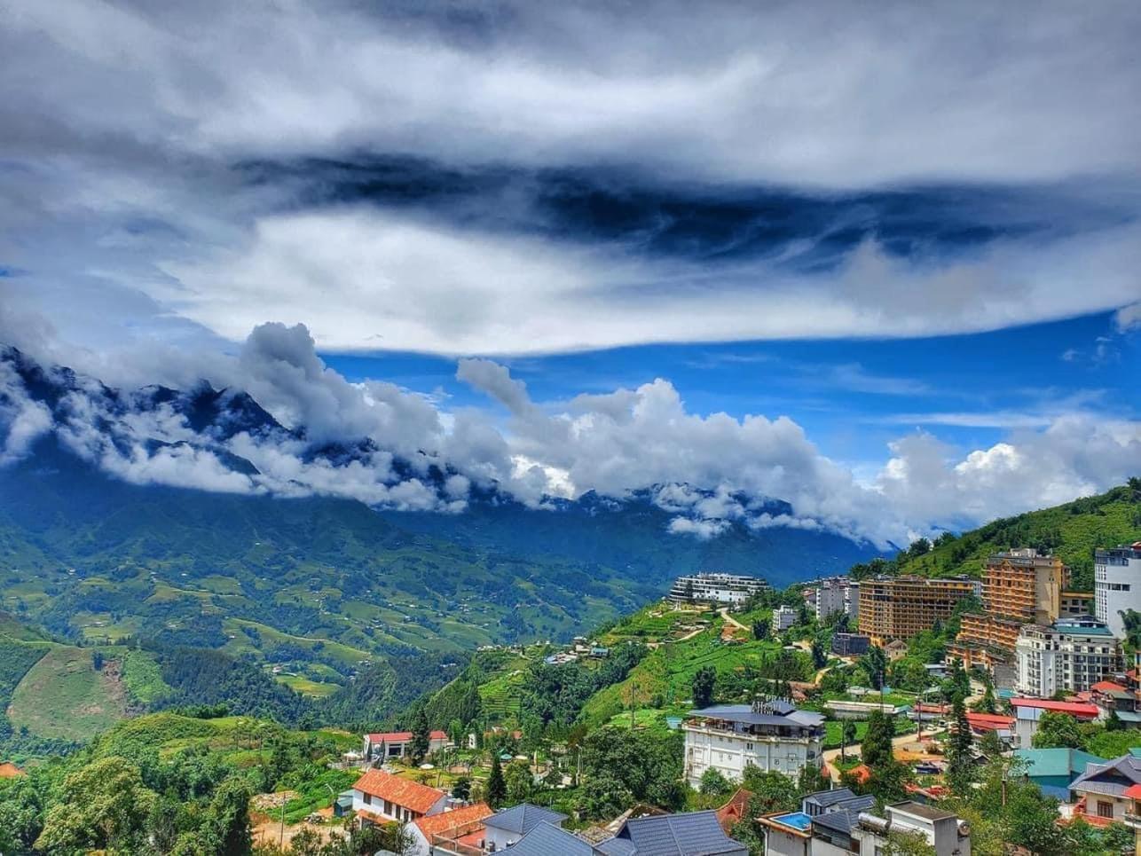 Hoteldesapa Luaran gambar
